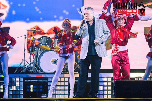 Александр Дюмин посетил детский дом