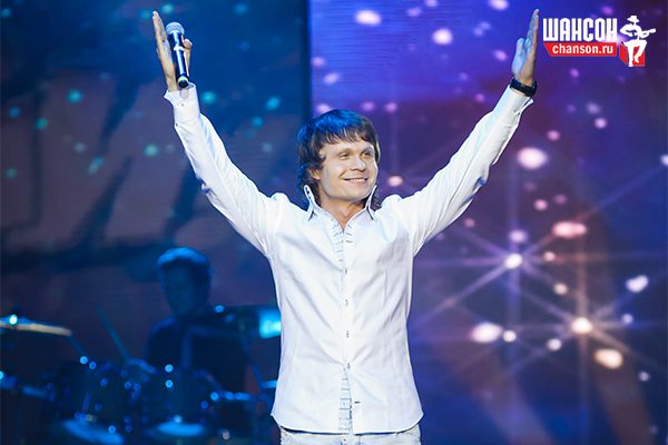 Артур: «Женщинам желаю счастья!»