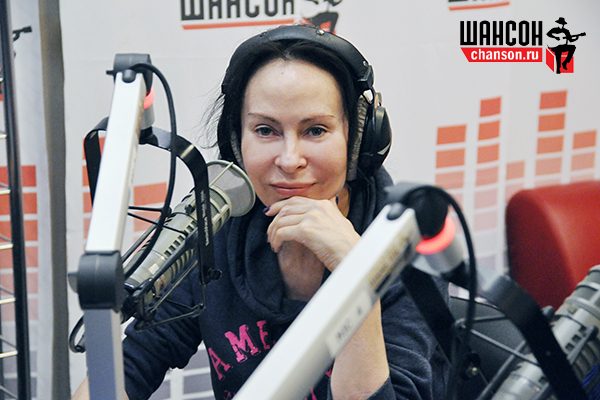 Марина Хлебникова готовит родителям сюрприз