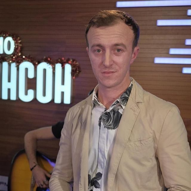 Гоша Грачевский представляет песню «Тунеядец»